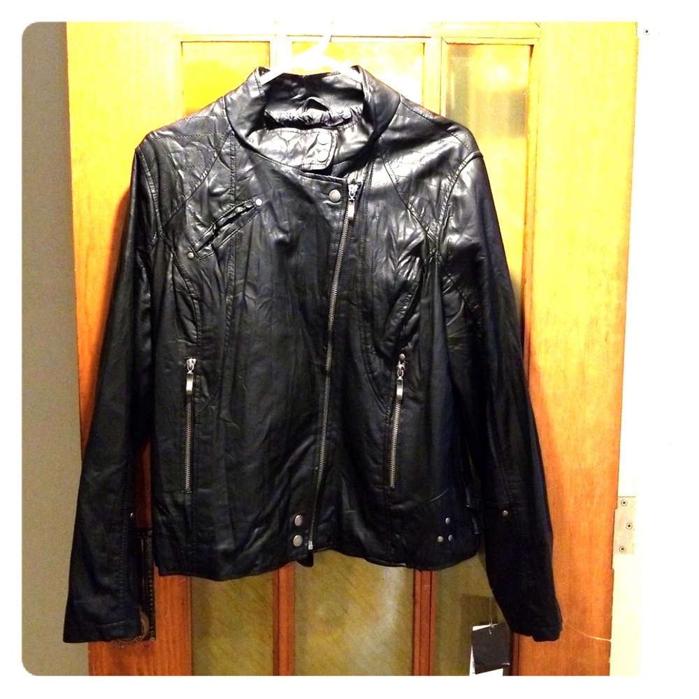 Nwt Bernardo Faux Leather Jacket